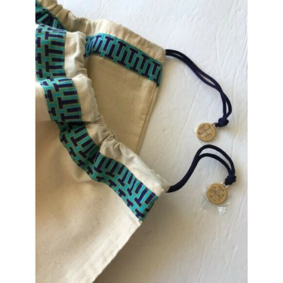 2 pc Tory Burch Dust Bag Shoe Purse Travel Storage12" x15" Drawstring W Charm - Picture 5 of 7